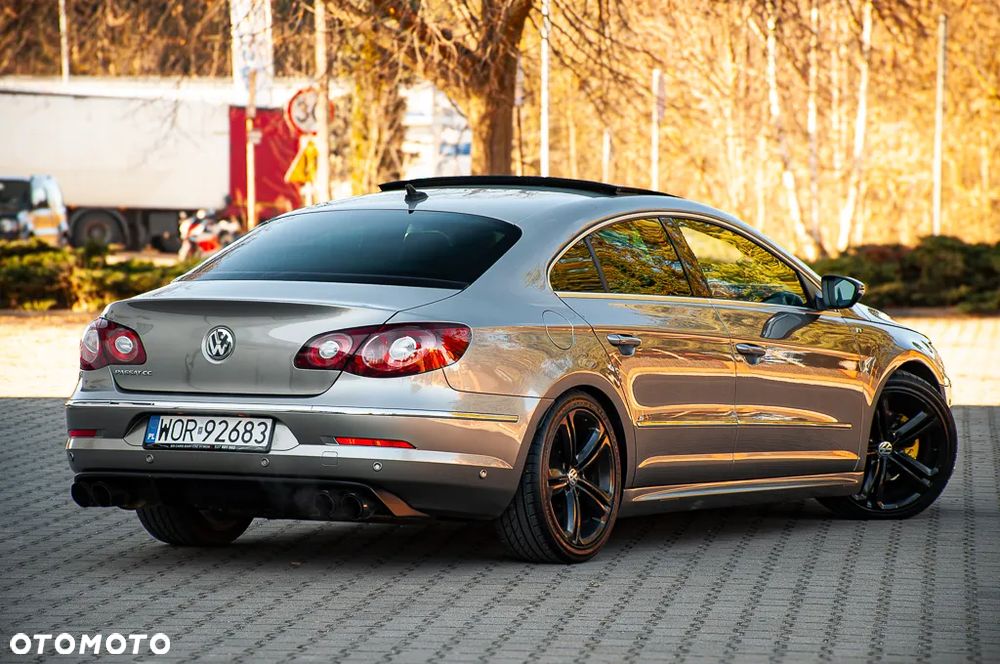Volkswagen Passat CC - 17
