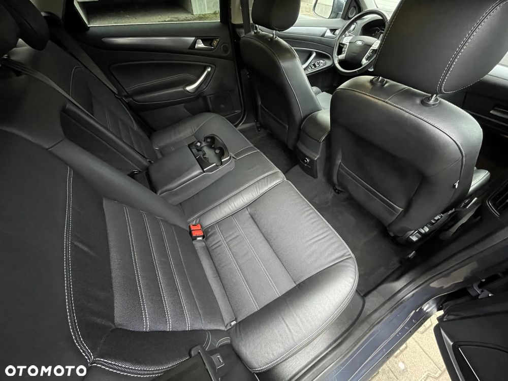 Ford Mondeo 2.0 TDCi Titanium S - 18