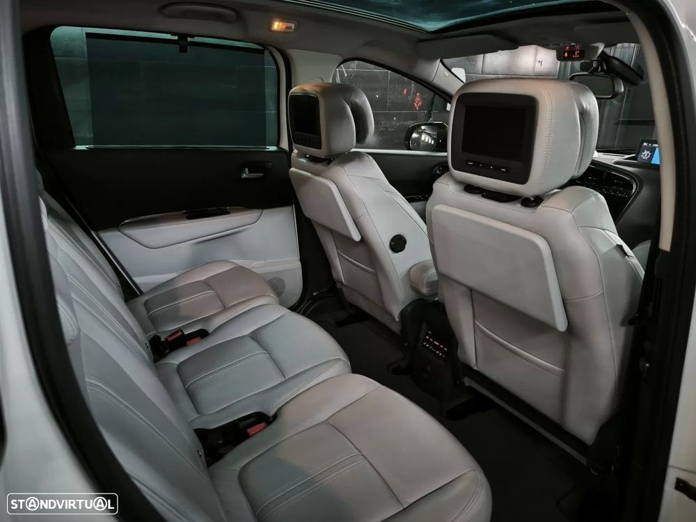 Peugeot 5008 1.6 E-HDi 5L Allure 2-Tronic - 32