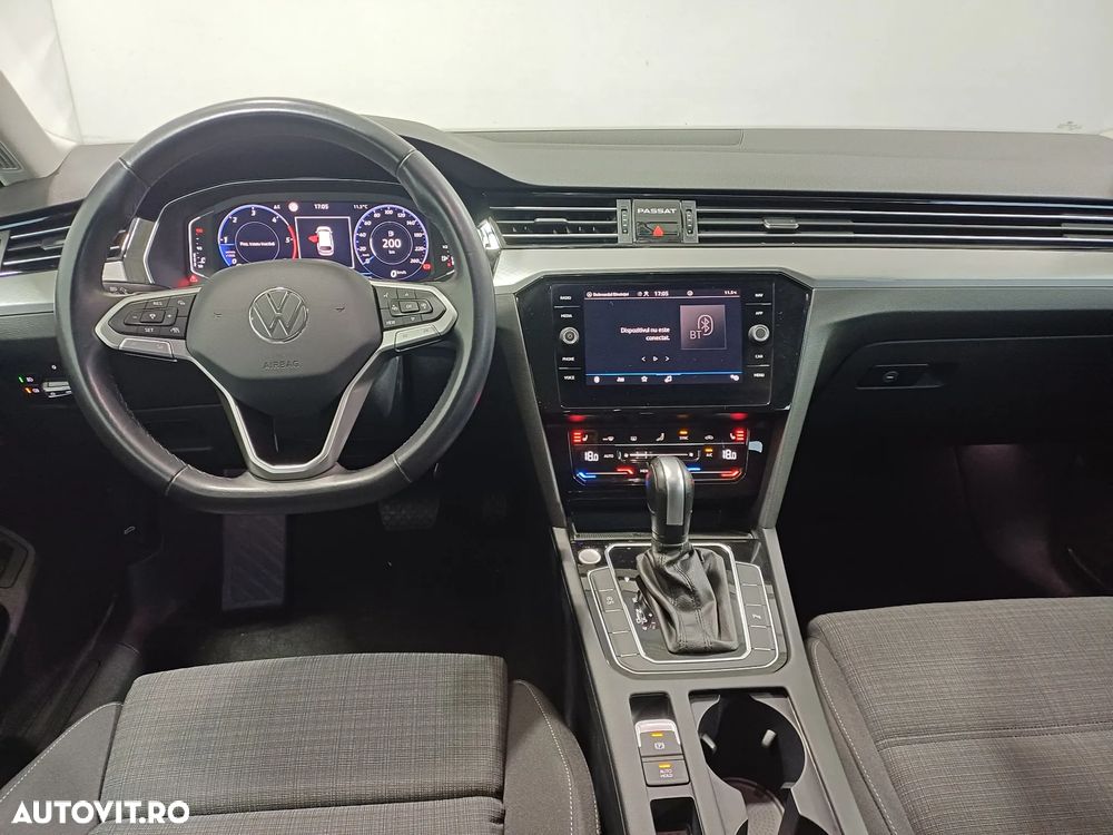 Volkswagen Passat Variant 2.0 TDI DSG Comfortline - 8