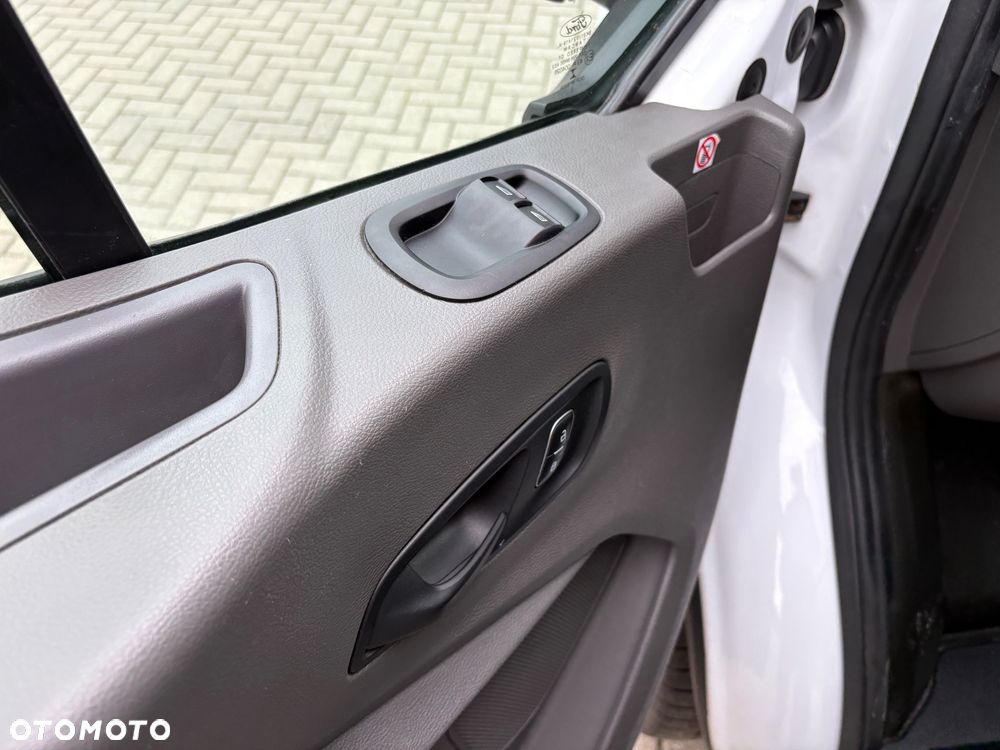 Ford Transit - 13