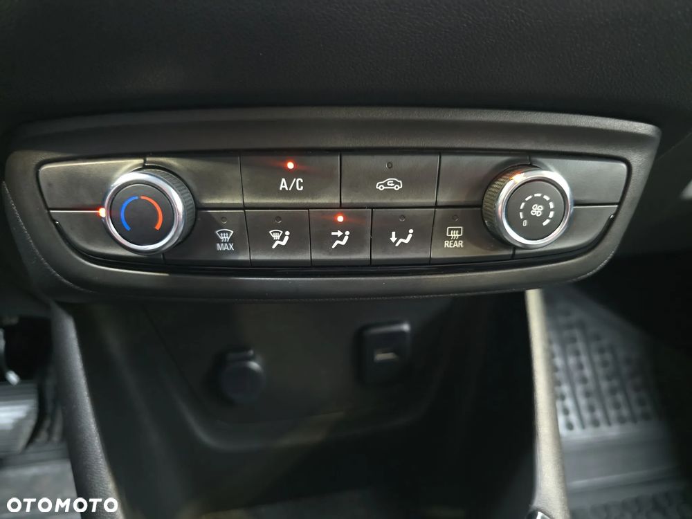 Opel Crossland X 1.2 T Edition S&S - 24
