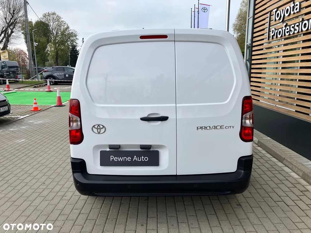 Toyota Proace City 1.5 D-4D Long 2,4t Active - 5