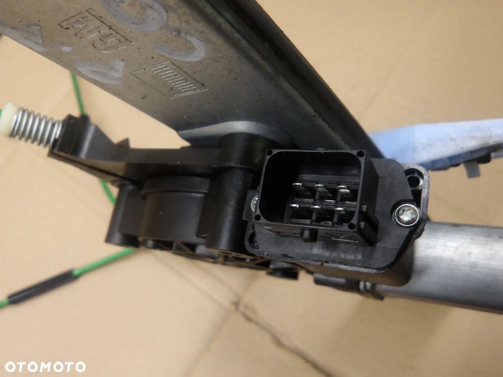 OPEL CORSA D 3D 06-10 PODNOŚNIK SZYB PRAWY LEWY PRZÓD 541613212 - 4