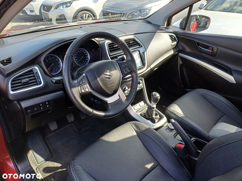 Suzuki SX4 S-Cross 1.4 T Premium 4WD - 15