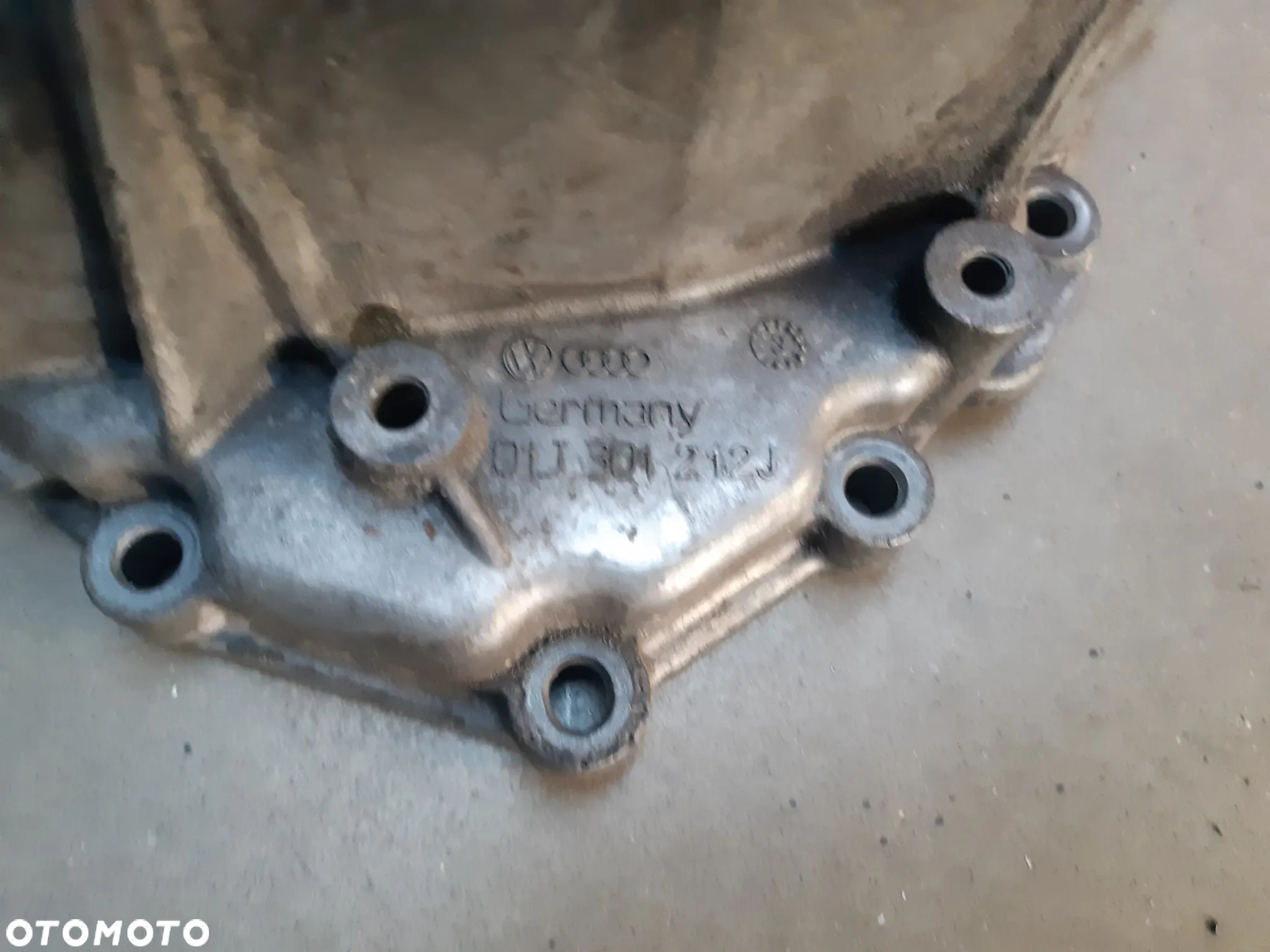 OBUDOWA SKRZYNI BIEGÓW MULTITRONIC AUDI A4 B6 B7 01J301212J - 3