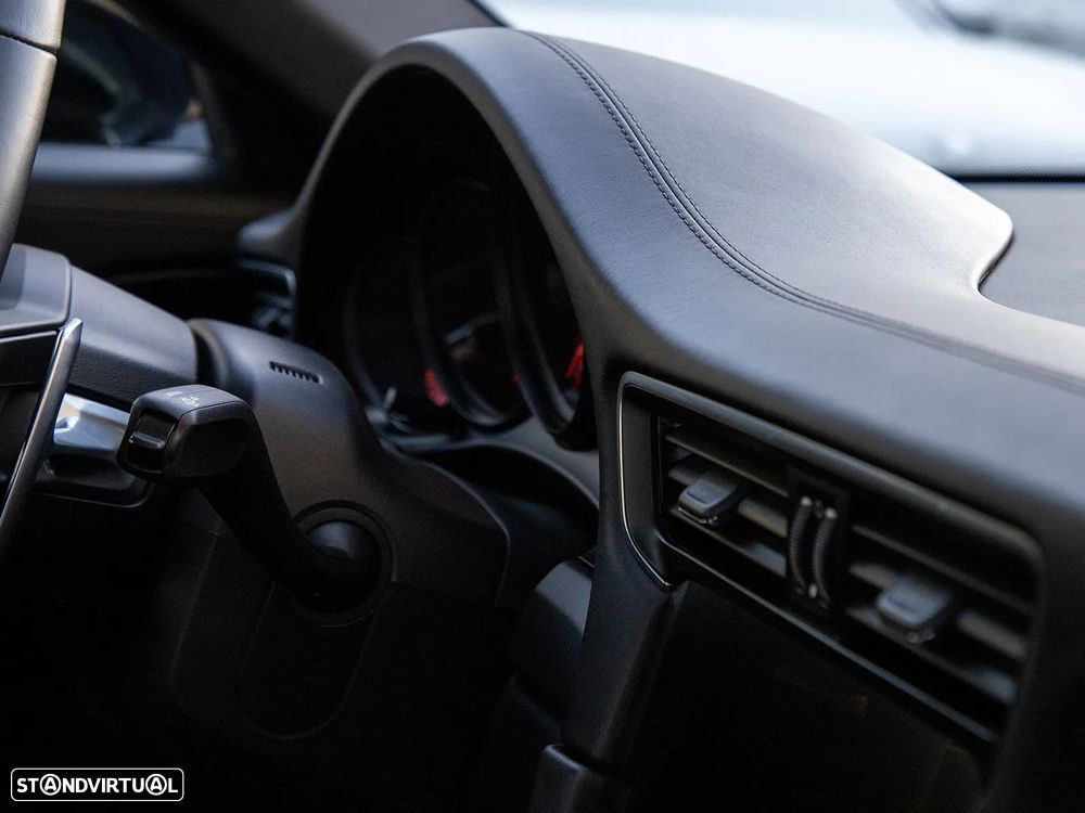 Porsche 911 (991) Carrera GTS PDK - 24