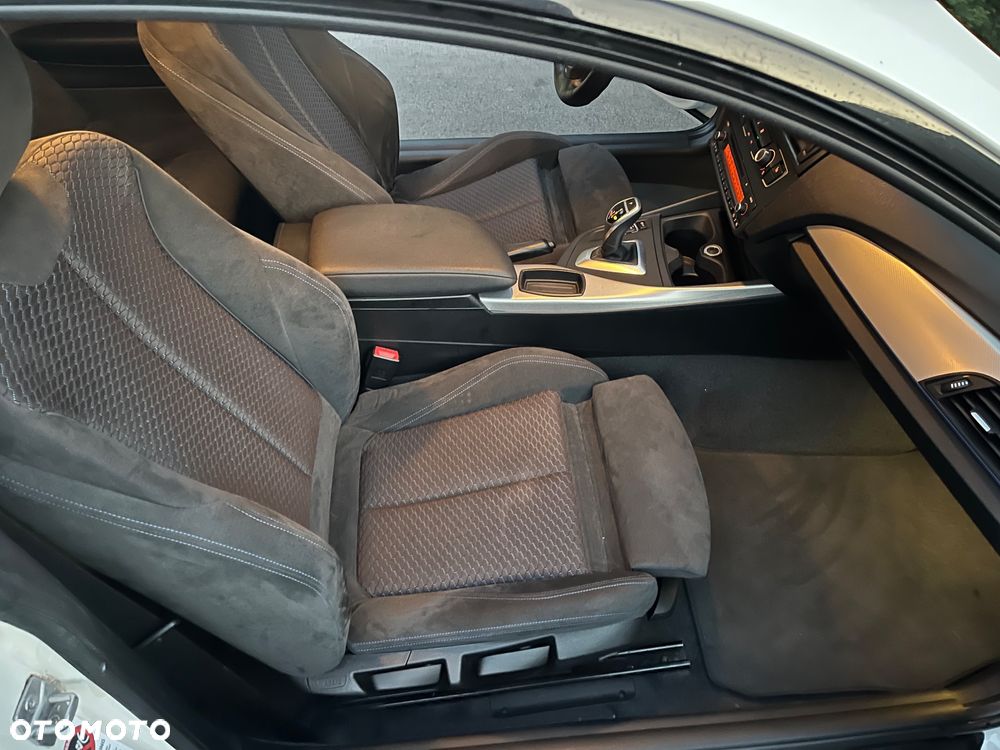 BMW Seria 1 125d Sport Line - 10