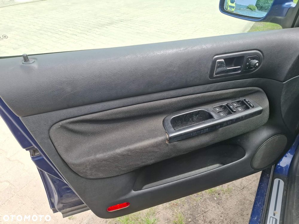 Volkswagen Golf 1.6 Comfortline - 6