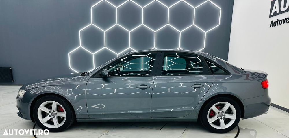 Audi A4 2.0 TDI e DPF Attraction - 30