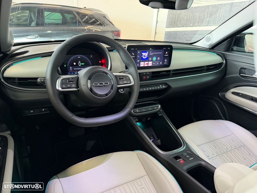 Fiat 600e 54 kWh La Prima - 12