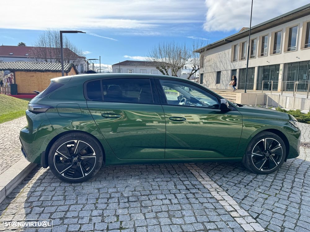 Peugeot e-308 Allure - 12