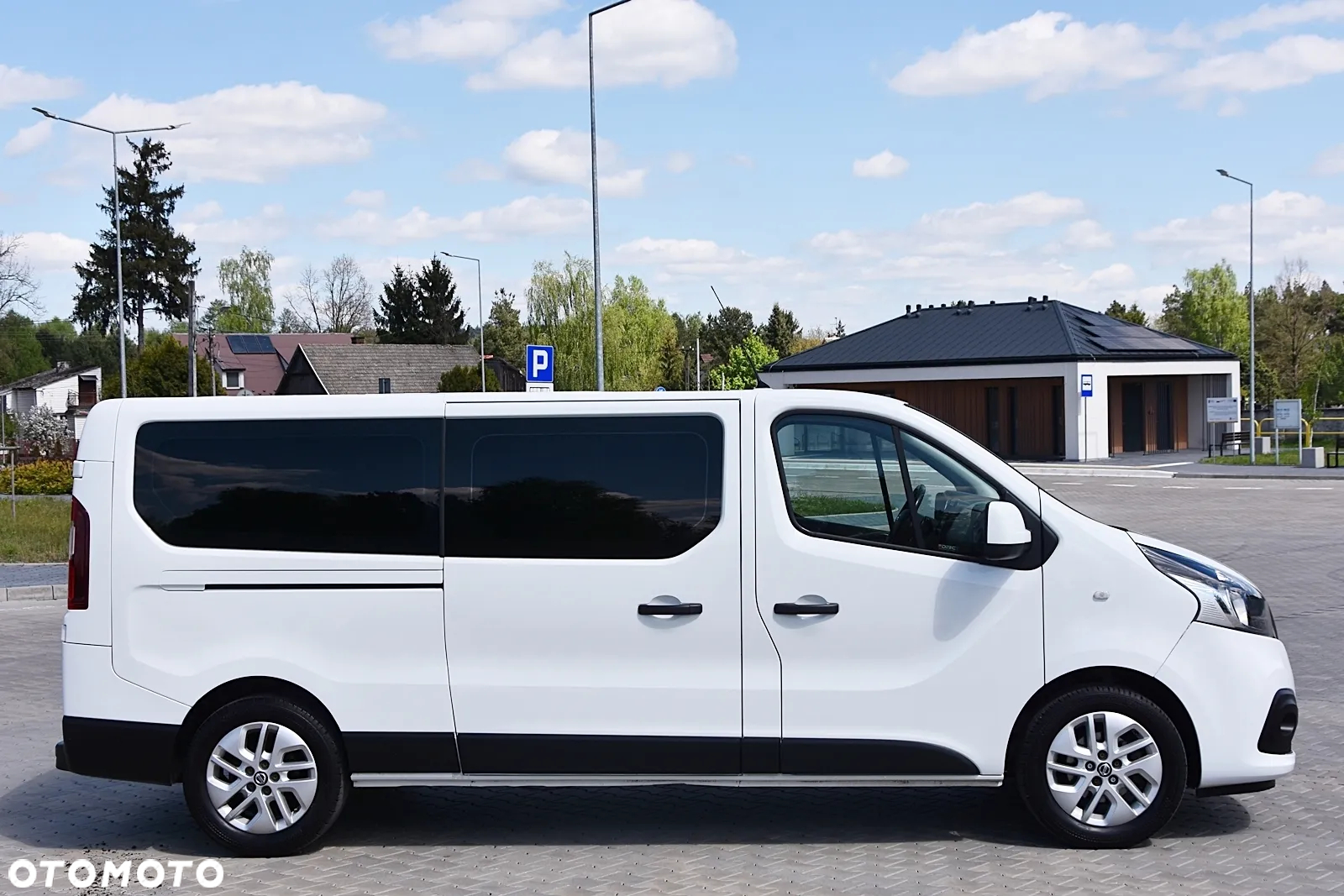 Nissan NV300 - 9