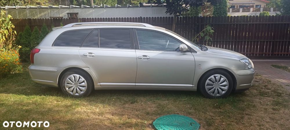 Toyota Avensis 2.0 VVT-i Sol - 3