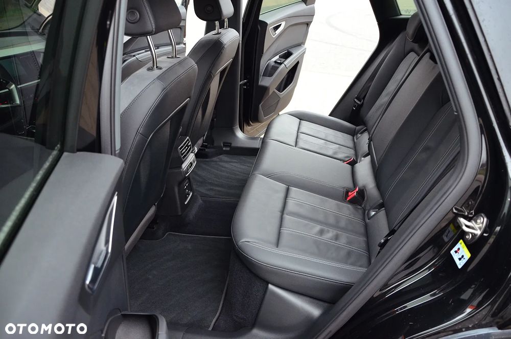 Audi Q4 e-tron 35 52kWh Advanced - 17