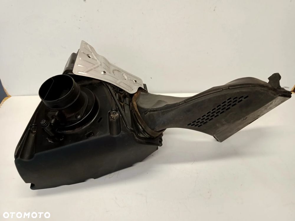 OBUDOWA FILTRA POWIETRZA AUDI Q5 80A 80A133835AE 16- - 2