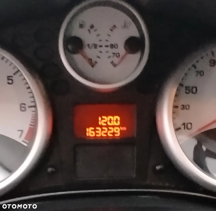 Peugeot 207 1.4 Trendy - 5