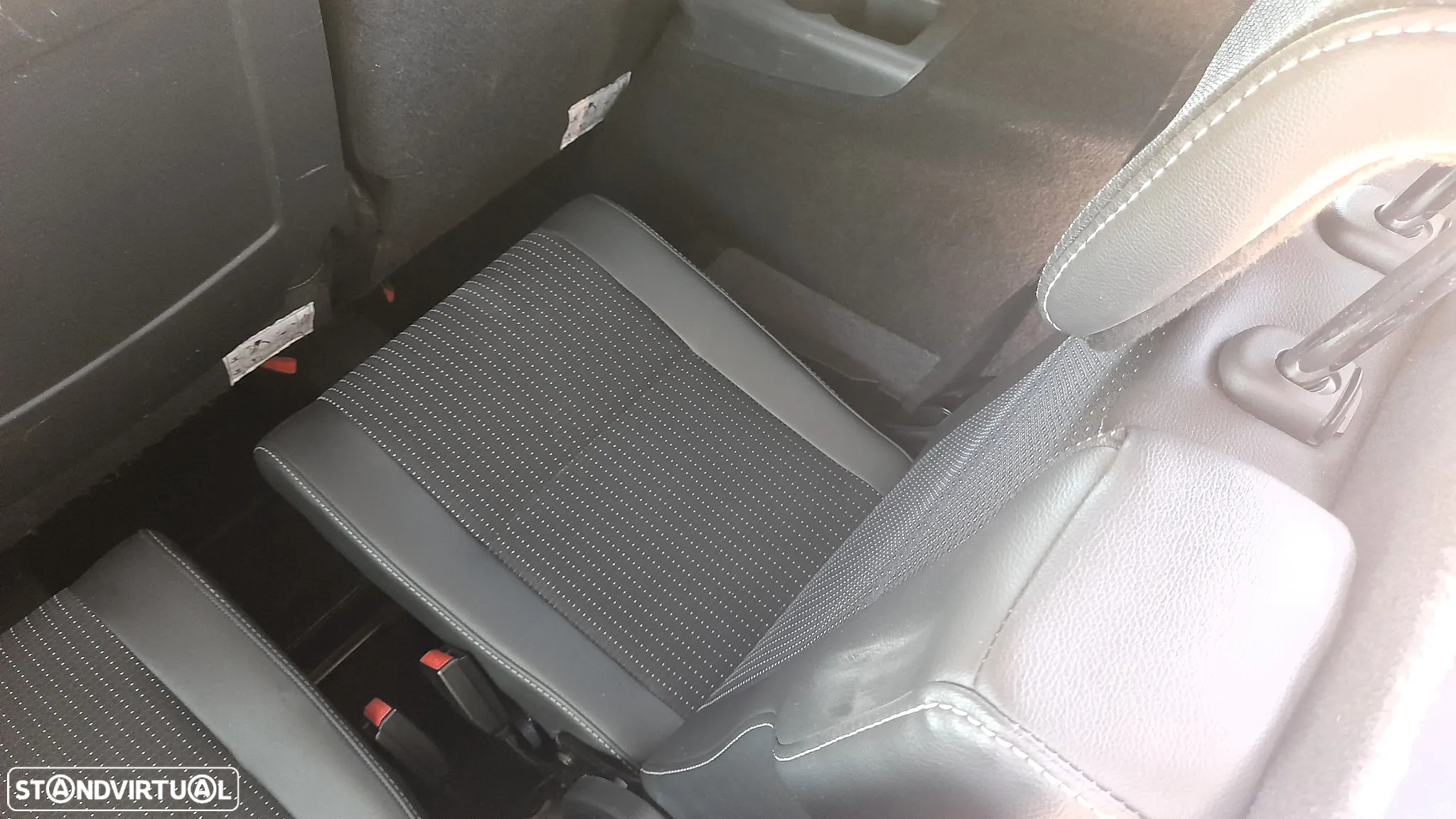 Renault Grand Scénic 1.5 dCi Dynamique S 7L - 36