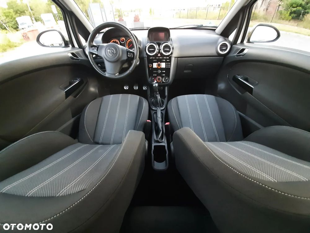Opel Corsa 1.4 16V Color Edition - 12