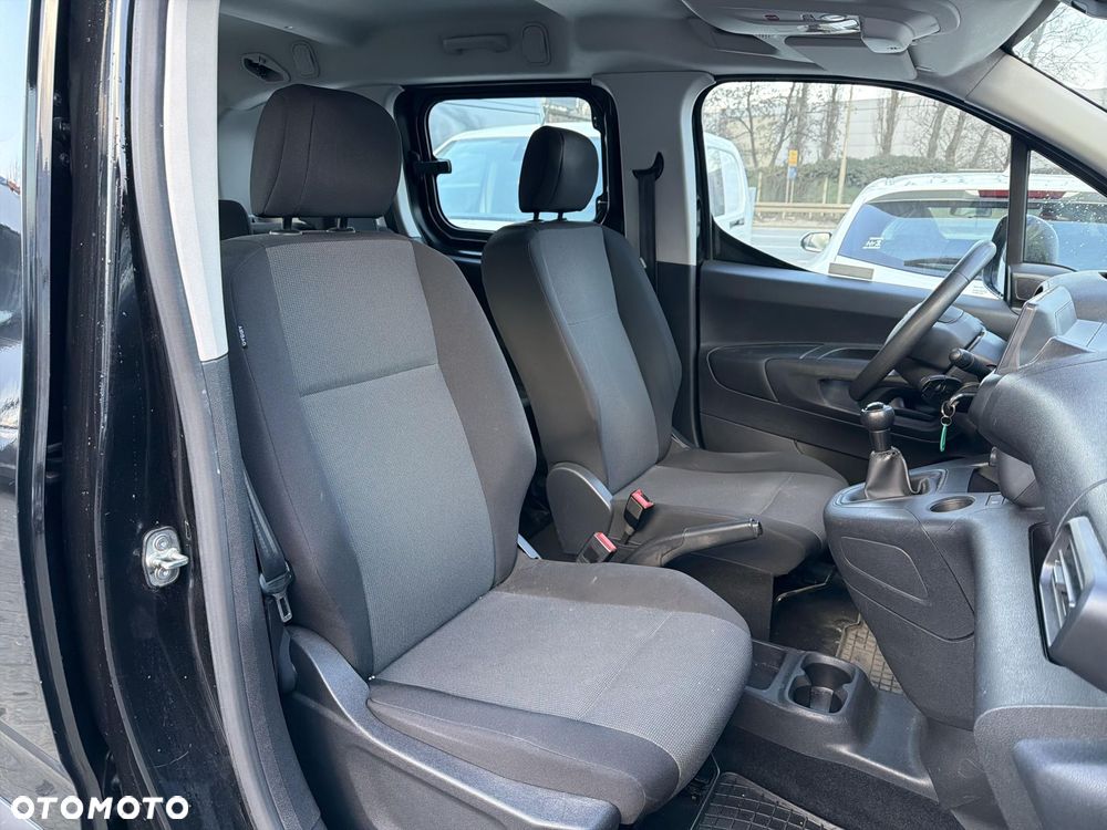 Toyota Proace City Verso 1.5 D-4D Combi - 22