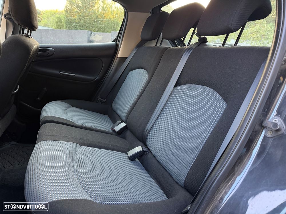 Peugeot 206 1.1 XT - 13