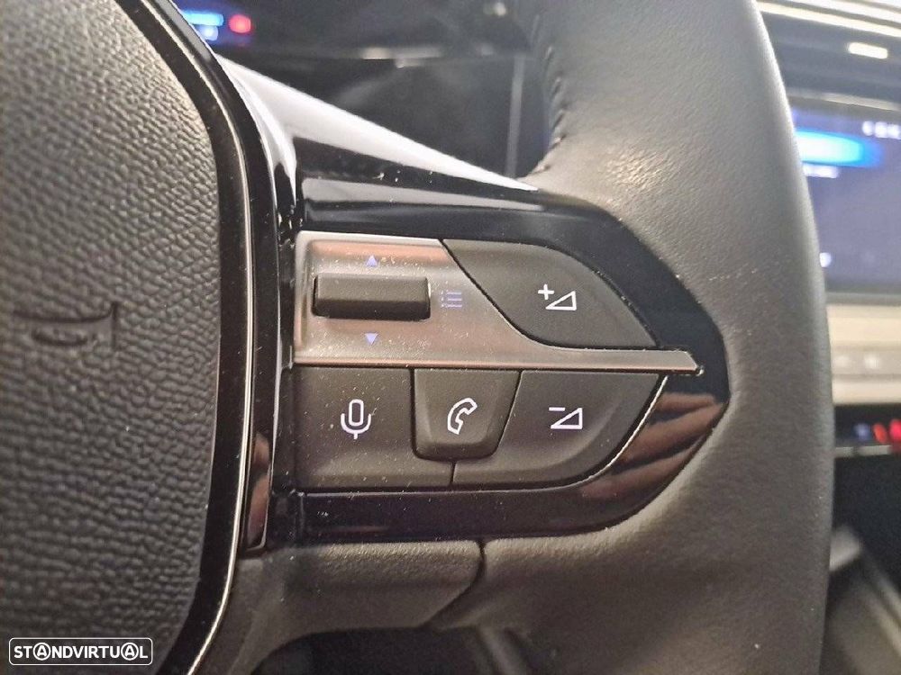 Peugeot 308 1.2 Hybrid Style e-DCS6 - 17