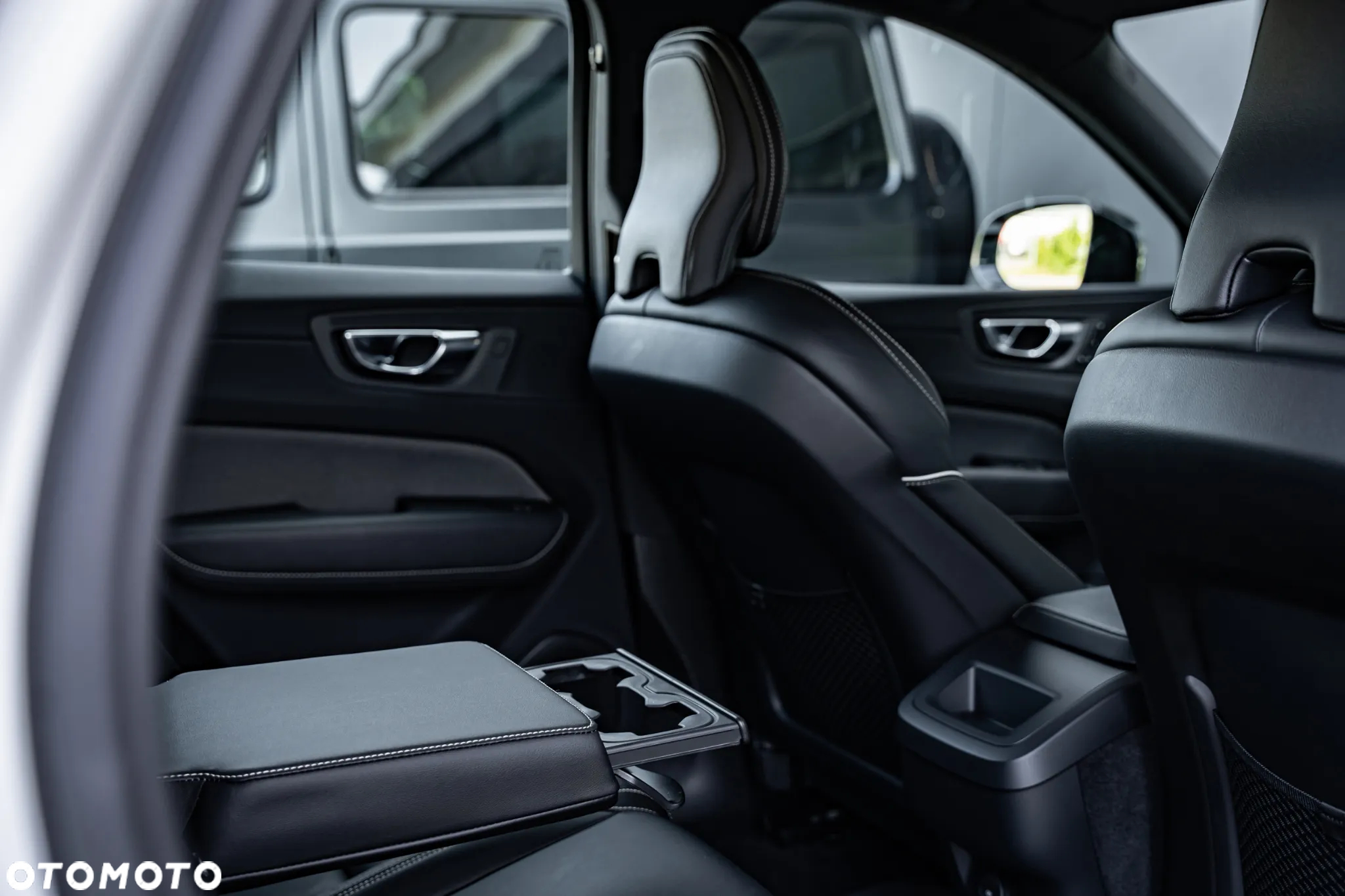 Volvo XC 60 B5 B AWD Geartronic RDesign - 29