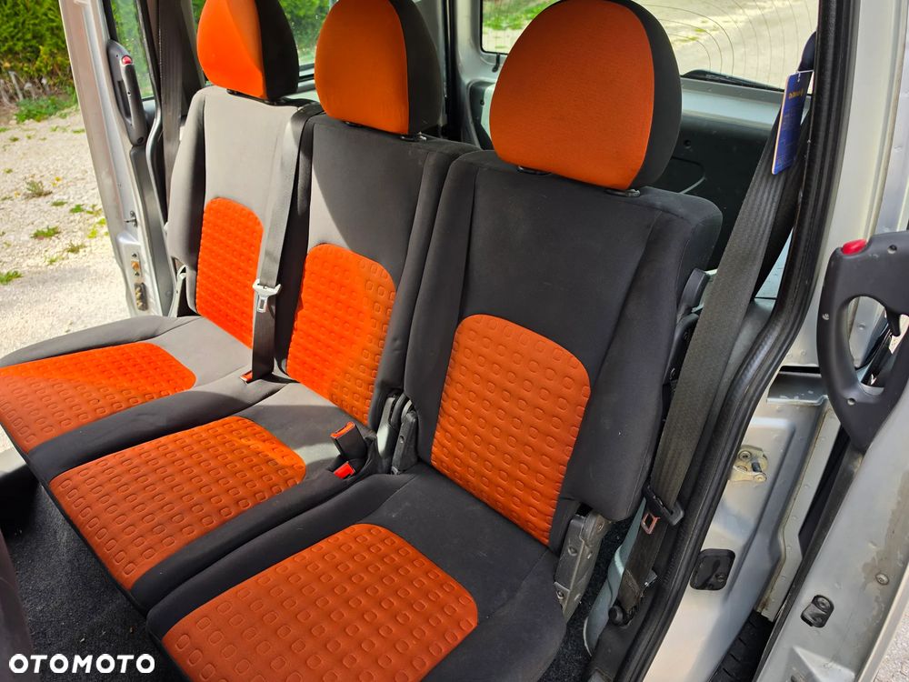 Fiat Doblo 1.9 JTD Dynamic - 8