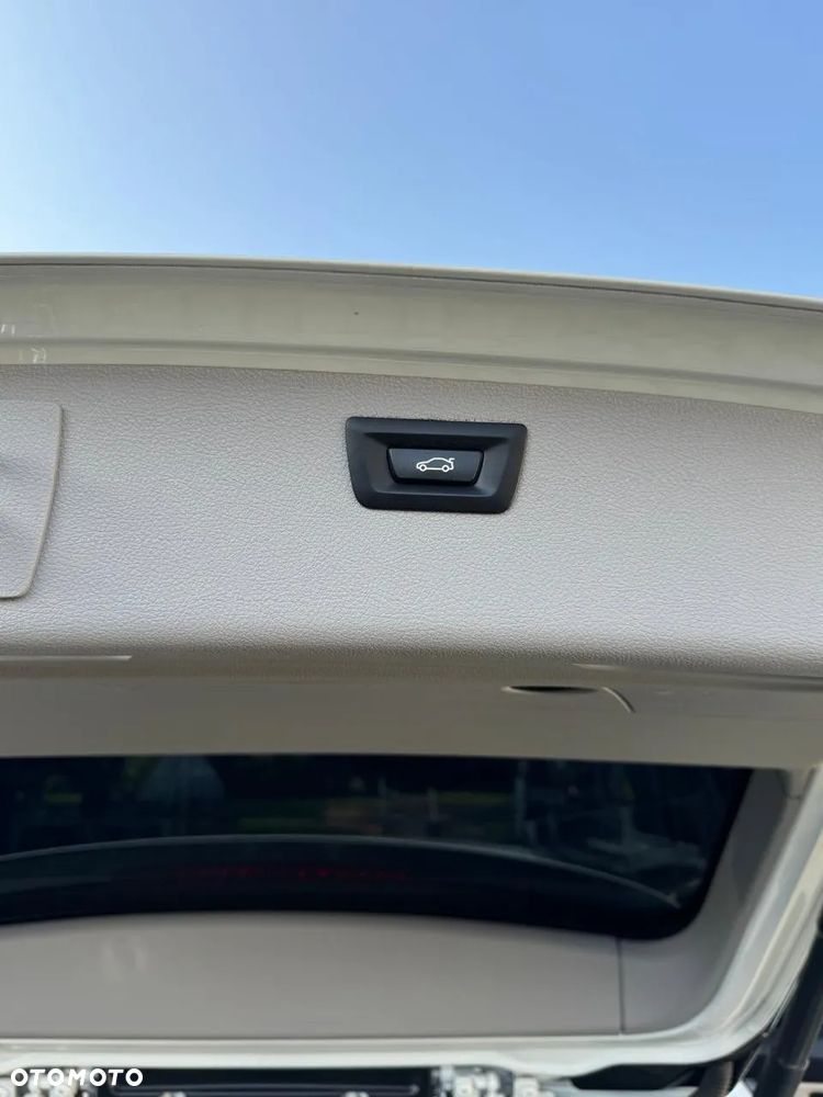 BMW Seria 3 - 17