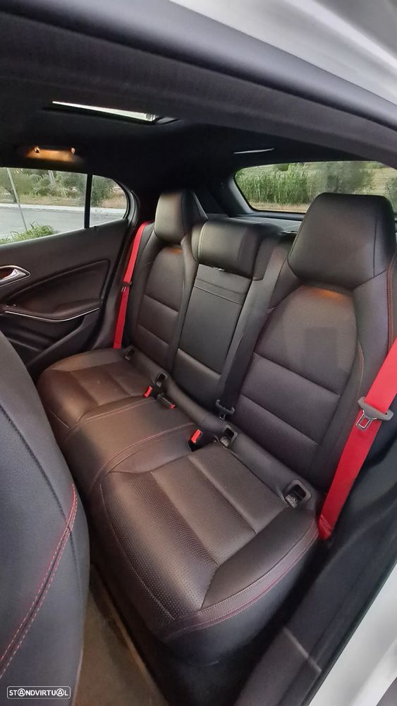 Mercedes-Benz GLA 45 AMG 4-Matic - 18