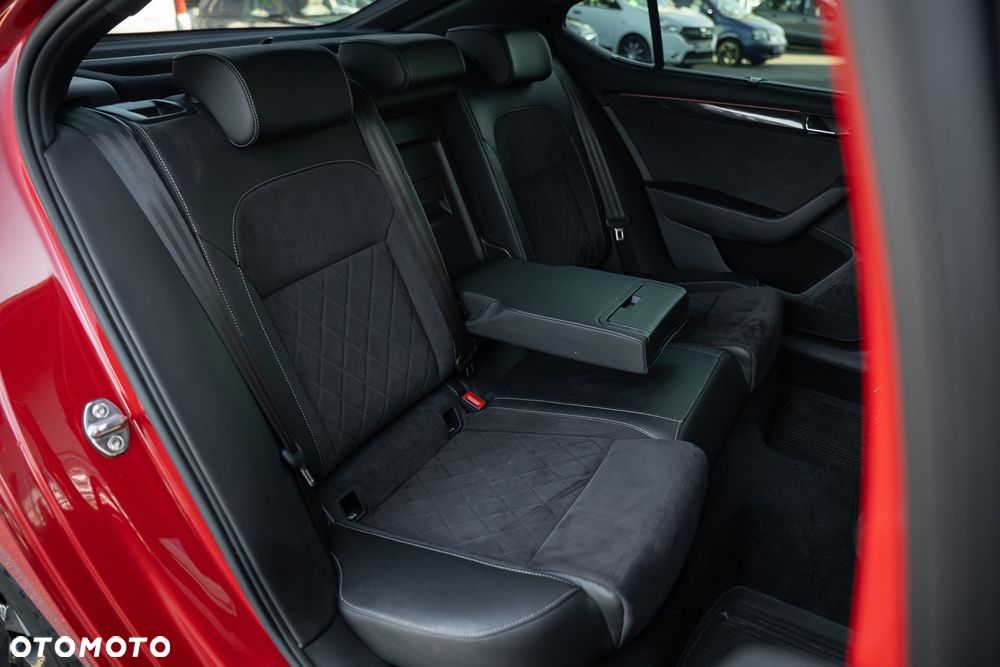 Skoda Superb 2.0 TSI 4x4 Sportline DSG - 36