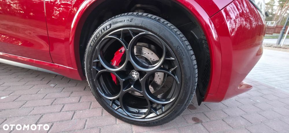 Alfa Romeo Stelvio 2.9 V6 Bi-Turbo Quadrifoglio Q4 - 22