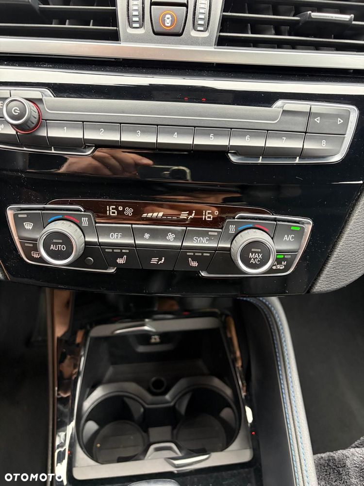 BMW X1 - 8