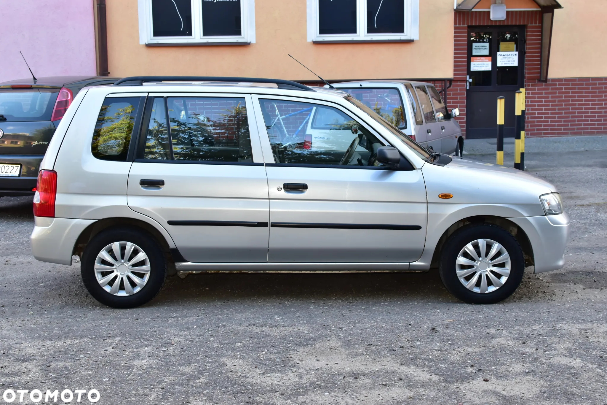 Mazda Demio - 14