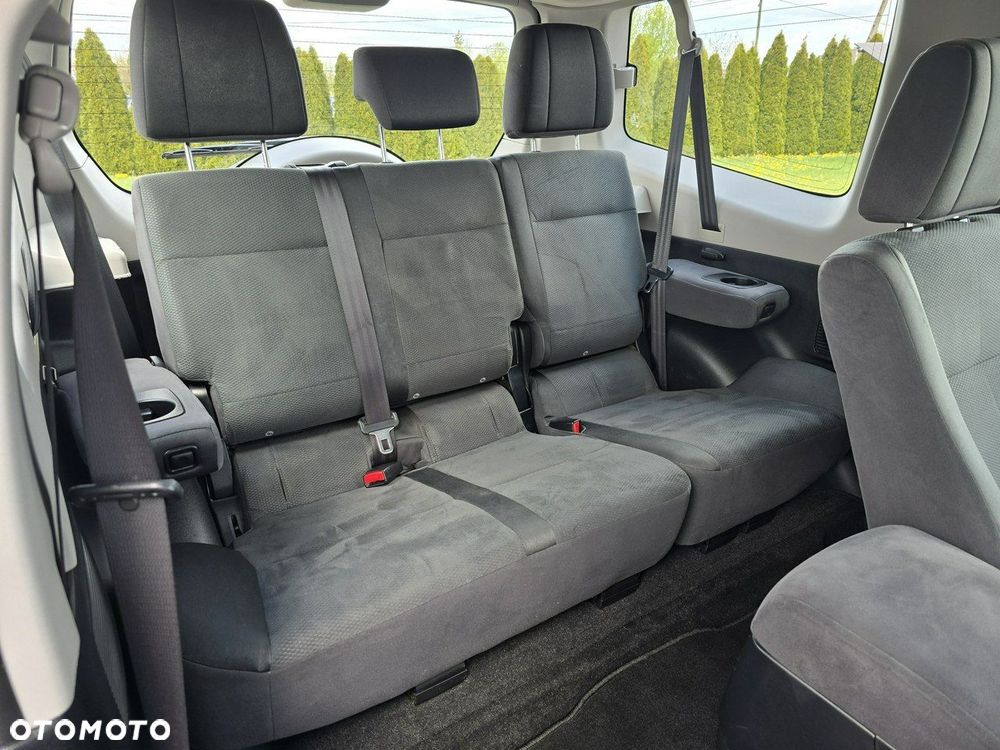 Mitsubishi Pajero - 21