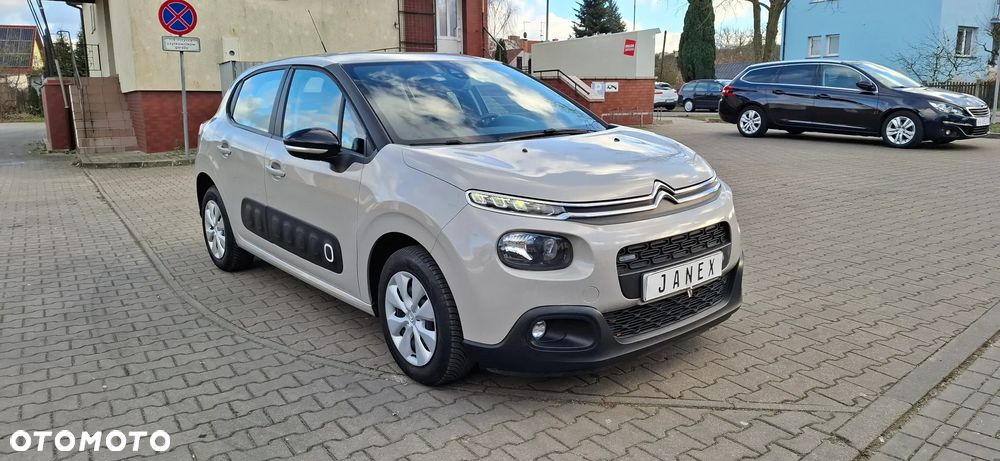 Citroën C3 Pure Tech (VTi) 82 Exclusive - 3