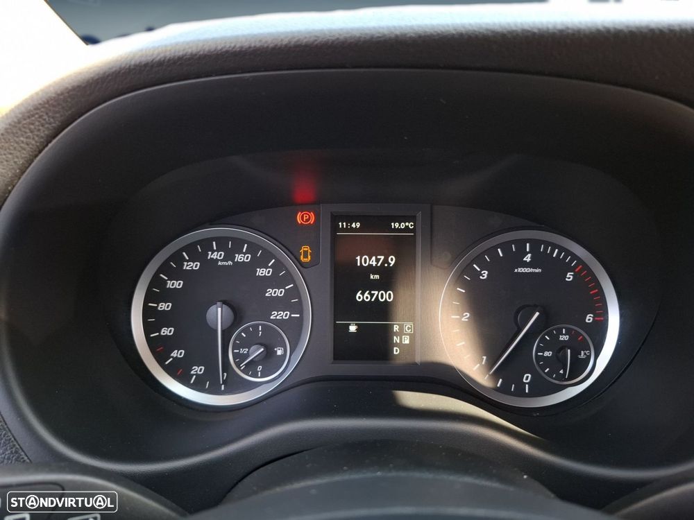 Mercedes-Benz Vito - 17