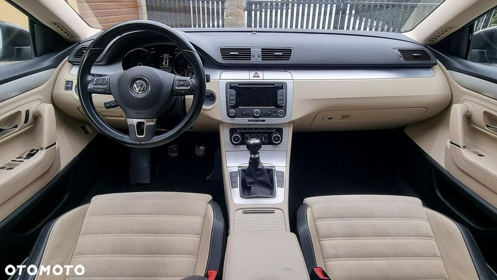 Volkswagen Passat CC - 14
