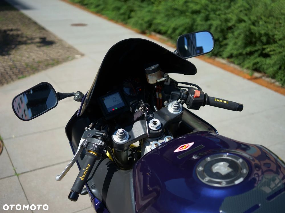 Honda CBR - 8