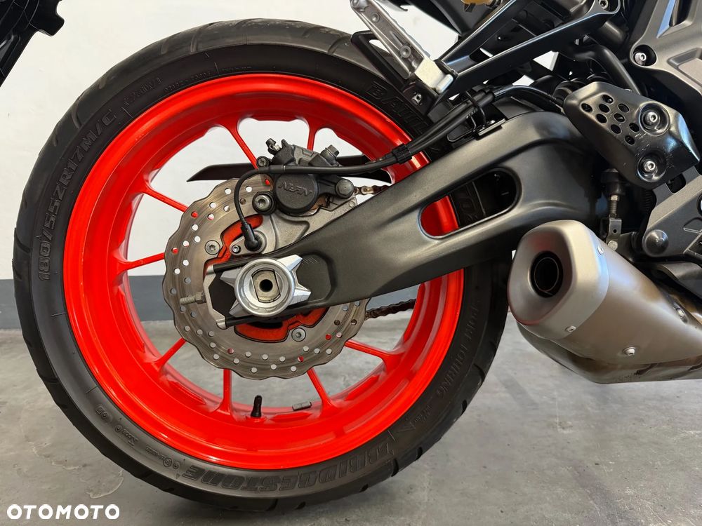 Yamaha MT - 18