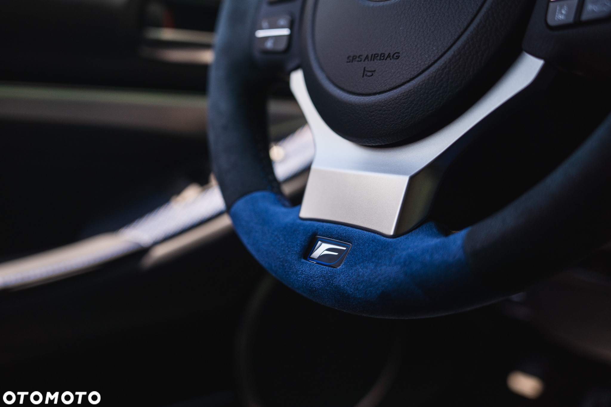 Lexus RC - 30
