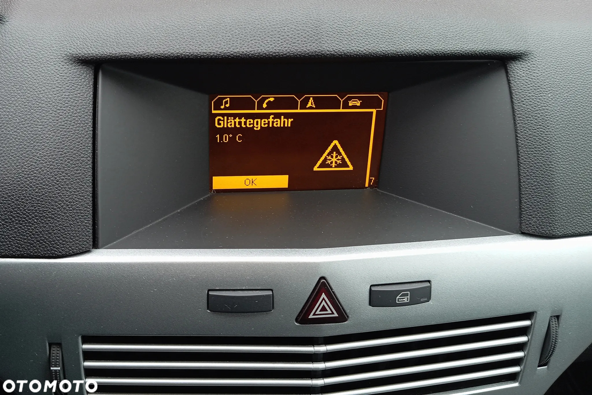 Opel Astra 1.6 - 24