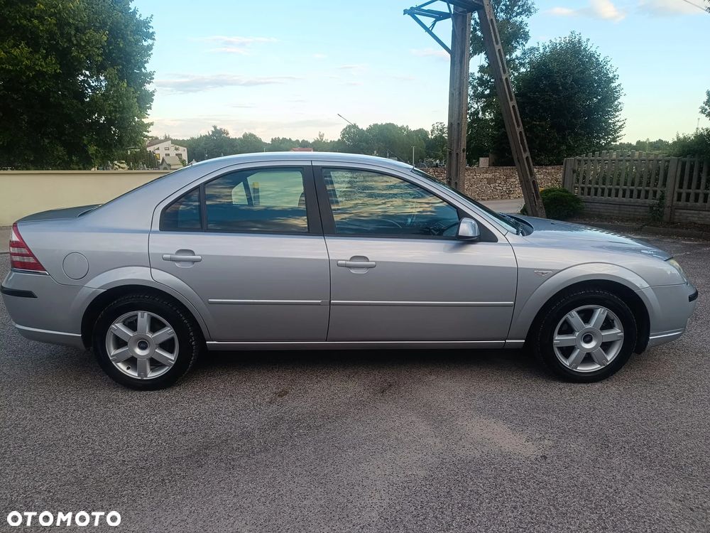 Ford Mondeo - 4