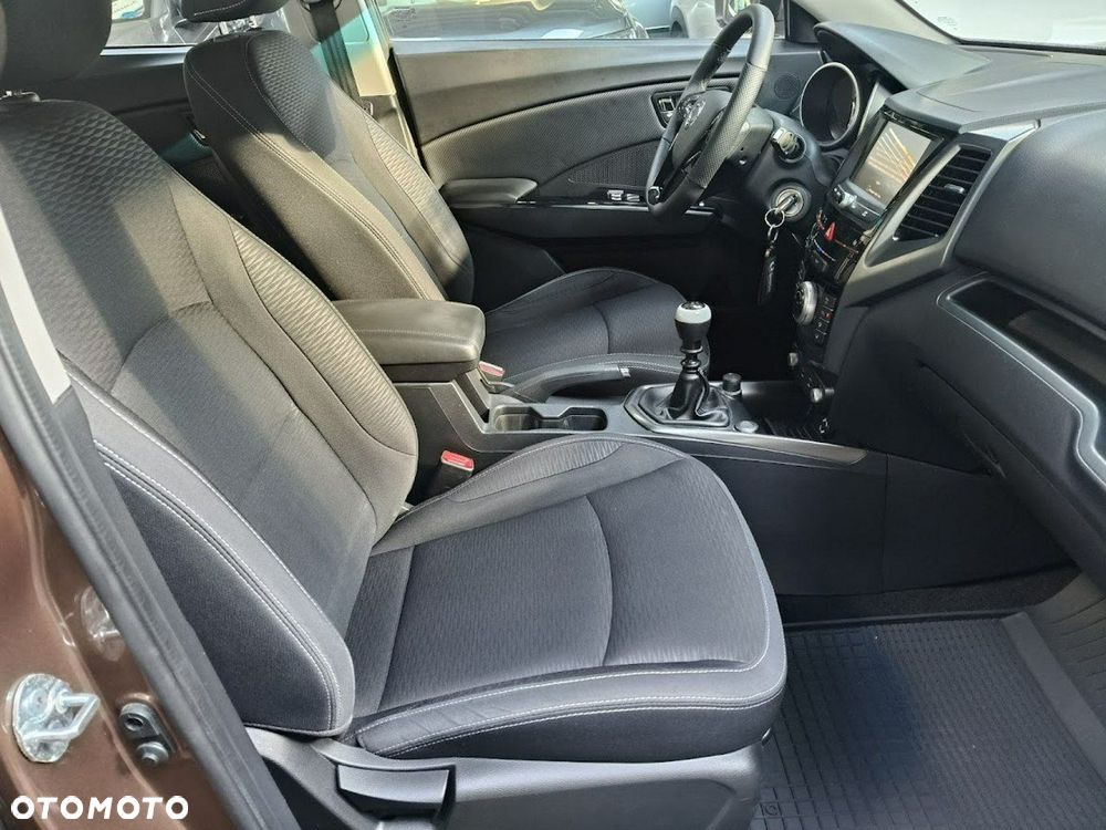 SsangYong/KGM XLV - 11