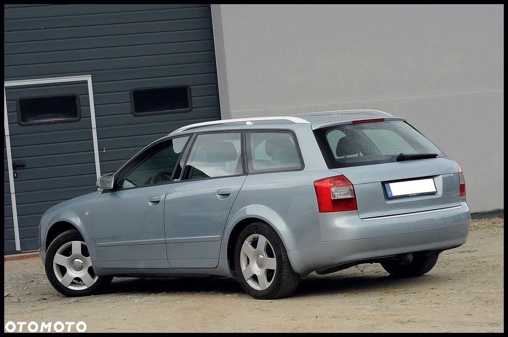 Audi A4 Avant - 23