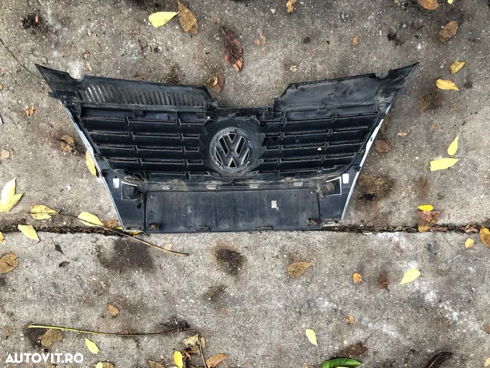 Grila centrala VW Volkswagen Passat B6 model cu senzorii parcare chrom - 9