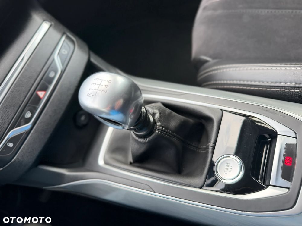 Peugeot 308 2.0 Blue HDi Allure S&S - 35