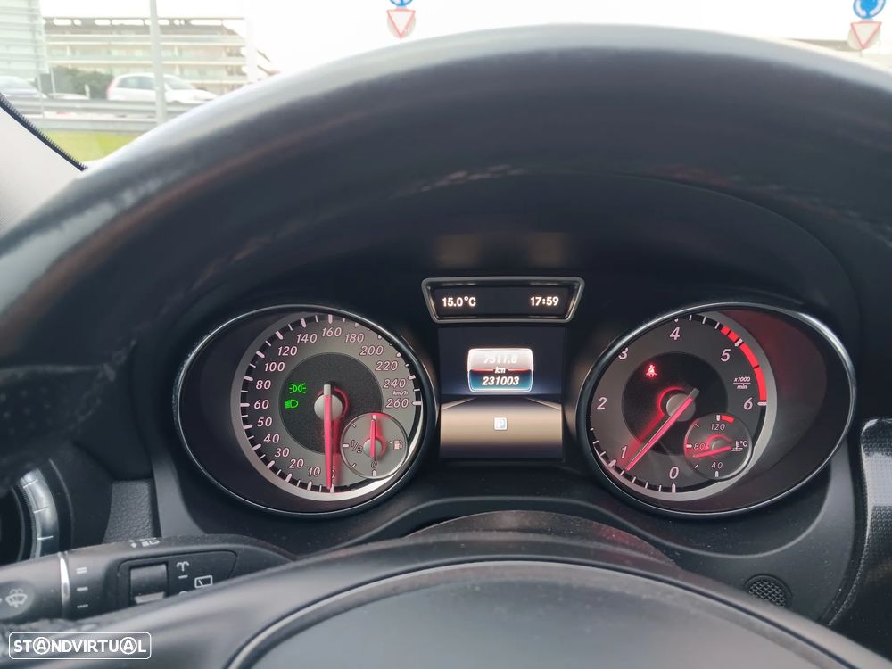 Mercedes-Benz CLA 180 d Shooting Brake Urban - 20