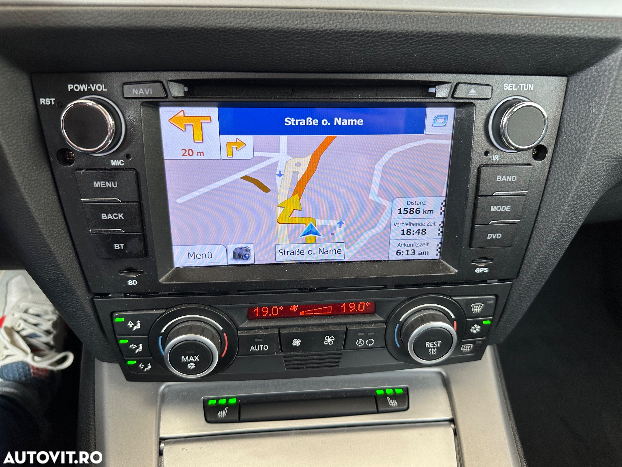 BMW Seria 3 318i Touring - 17