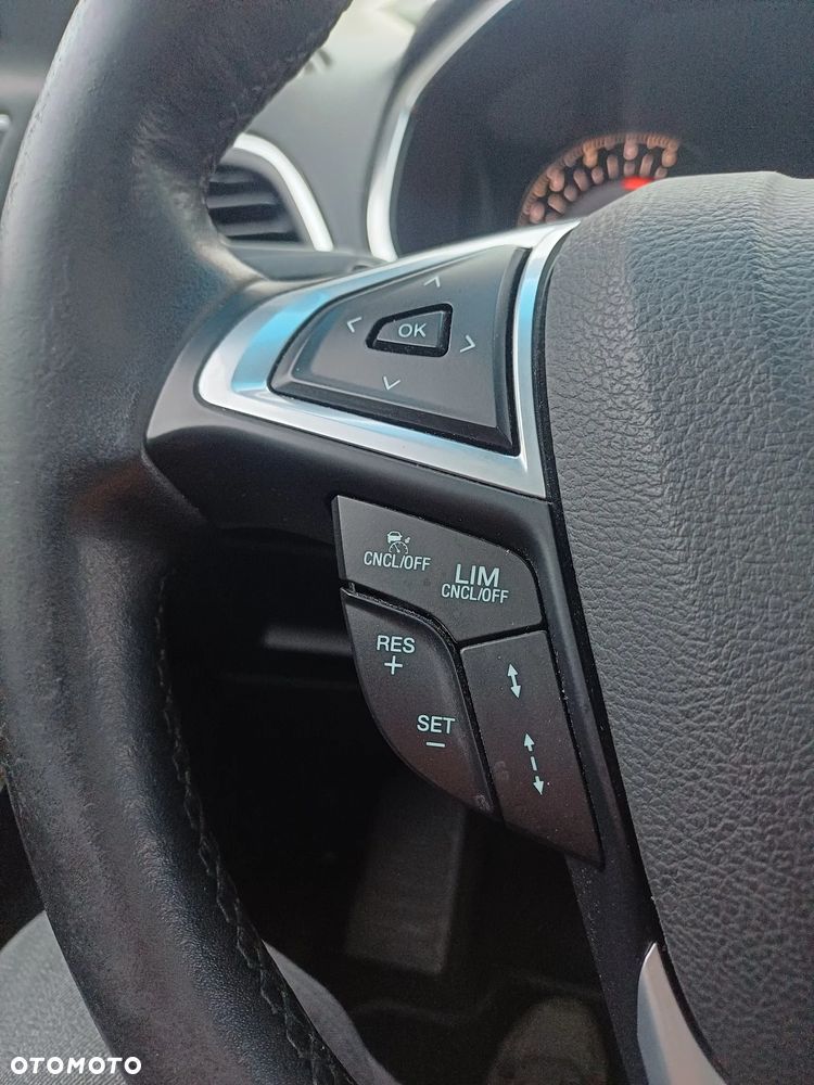 Ford Edge 2.0 TDCi Bi-Turbo 4x4 Vignale - 13